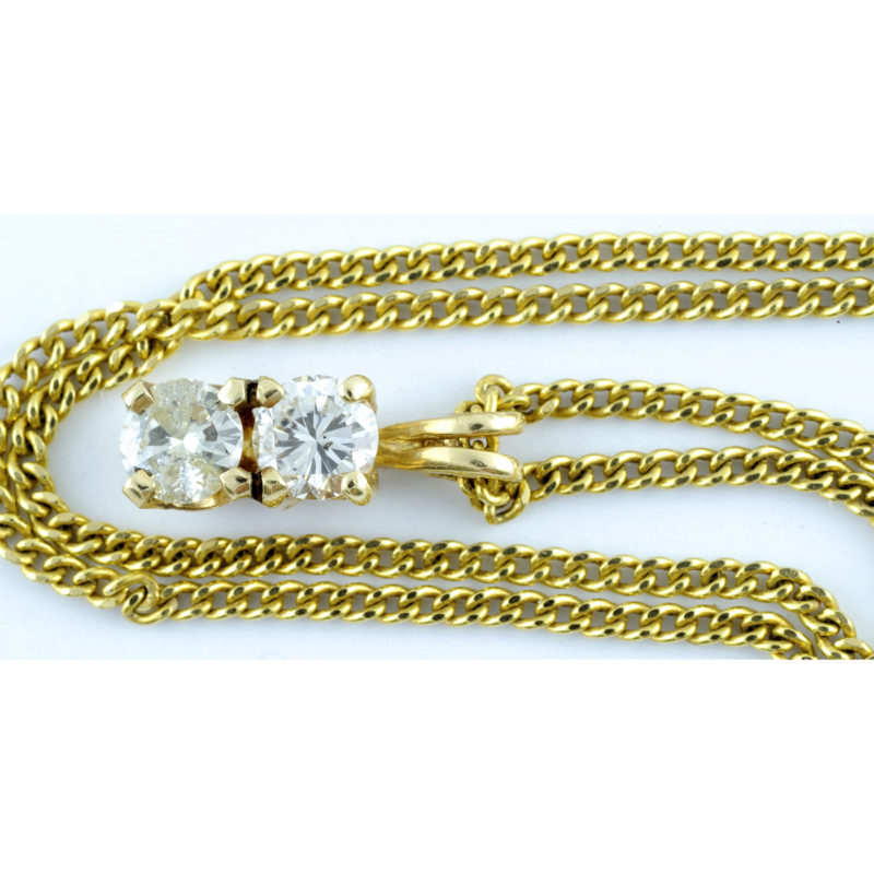Pulsera de Oro bicolor con Diamantes talla Brillante 1,20 ct. (H/VS1-VS2) y Zafiros, talla Baguette 0,80 ct. 13,30 gr. Pulsera de Oro bicolor con Diamantes talla Brillante 1,20 ct. (H/VS1-VS2) y Zafiros, talla Baguette 0,80 ct. 13,30 gr.